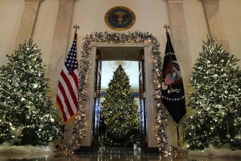 MELANIA TRUMP APRESENTA A DECORAÇÃO DE NATAL DA CASA BRANCA